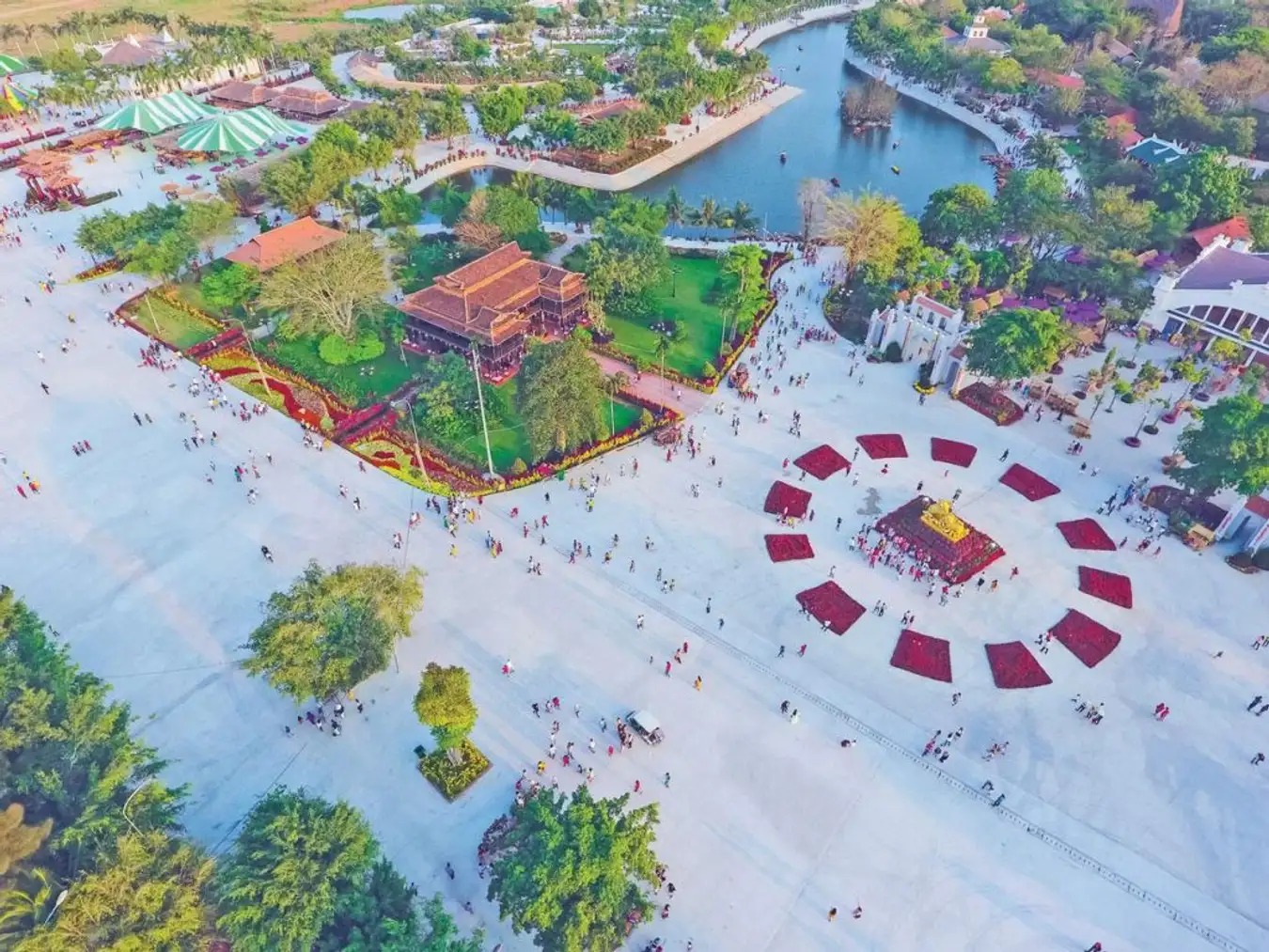 taxi bến lức